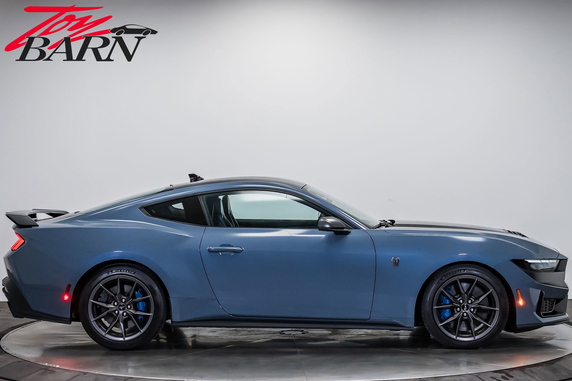 Used 2024 Ford Mustang Dark Horse image 6