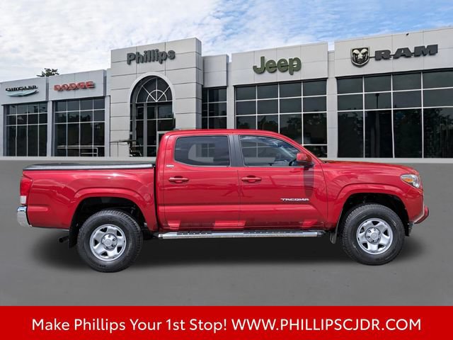 Used 2017 Toyota Tacoma SR5 RWD image 2