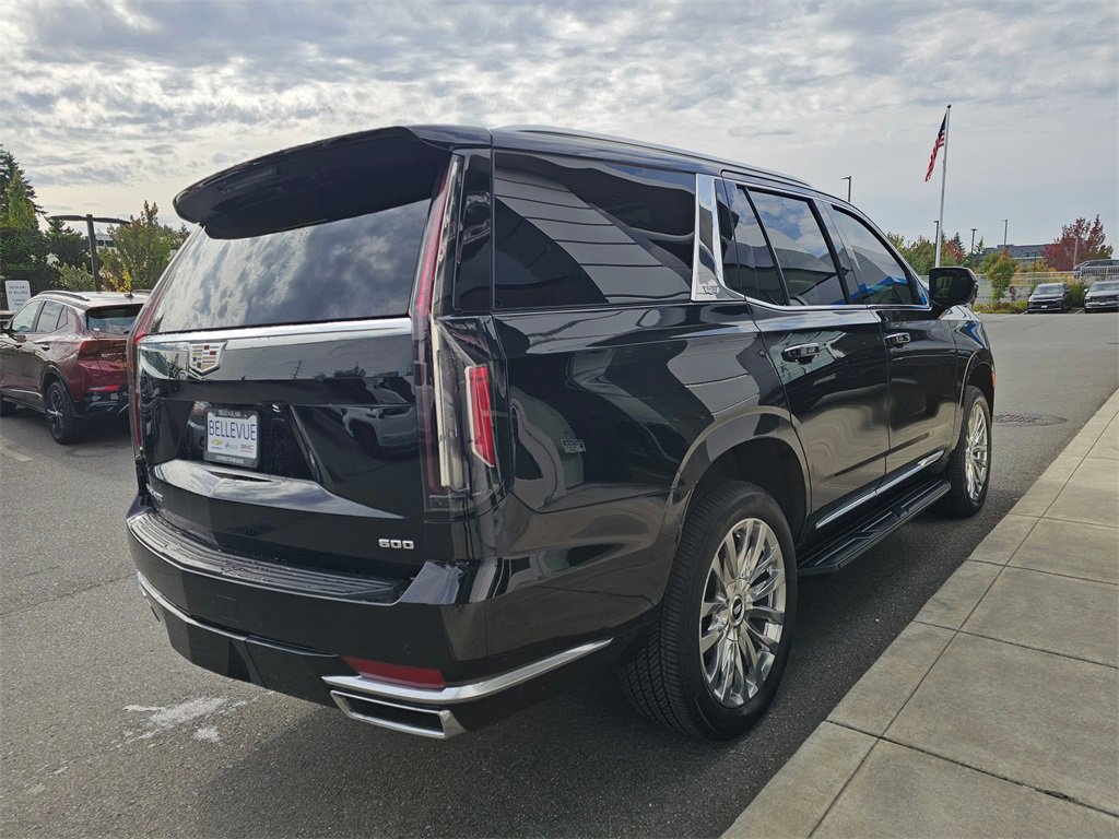 Used 2023 Cadillac Escalade Premium Luxury image 7
