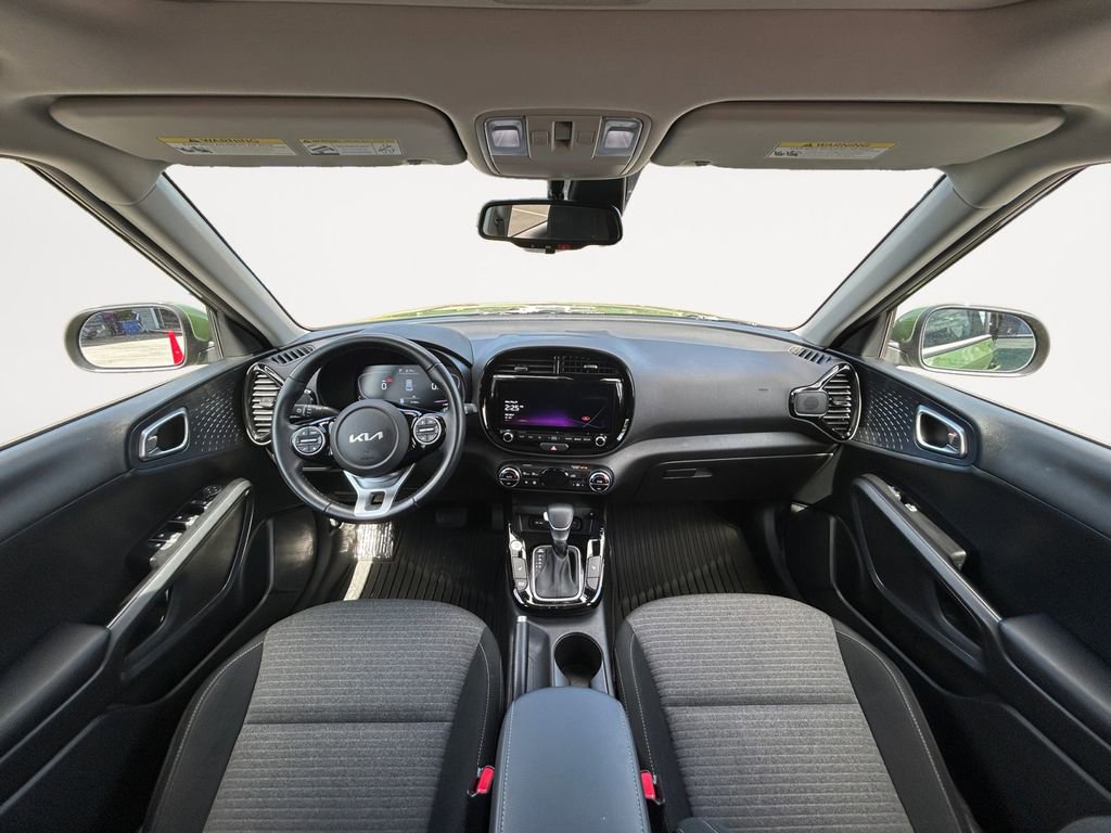 Used 2023 Kia Soul EX image 14
