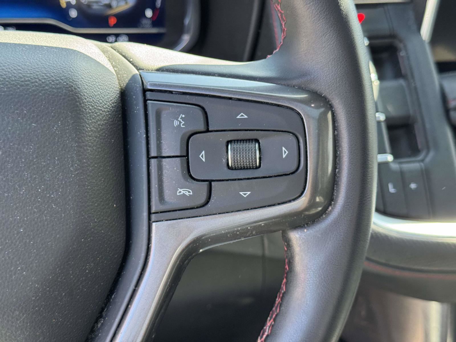 Used 2024 Chevrolet Tahoe RST w/ Luxury Package AWD/4WD image 21
