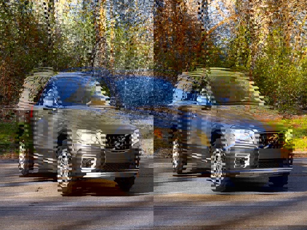 Used 2010 Volvo XC70 3.2 AWD/4WD image 2