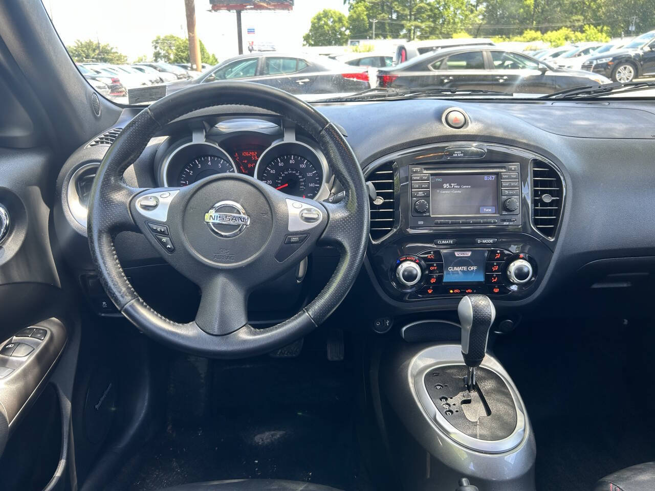 Used 2014 Nissan Juke SL AWD/4WD image 15