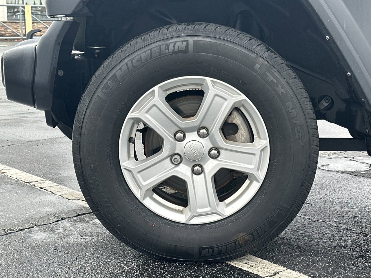 Used 2021 Jeep Wrangler Unlimited Sport image 27