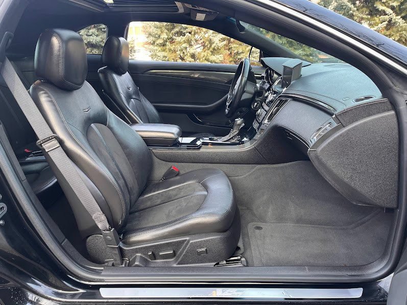 Used 2011 Cadillac CTS V RWD image 38