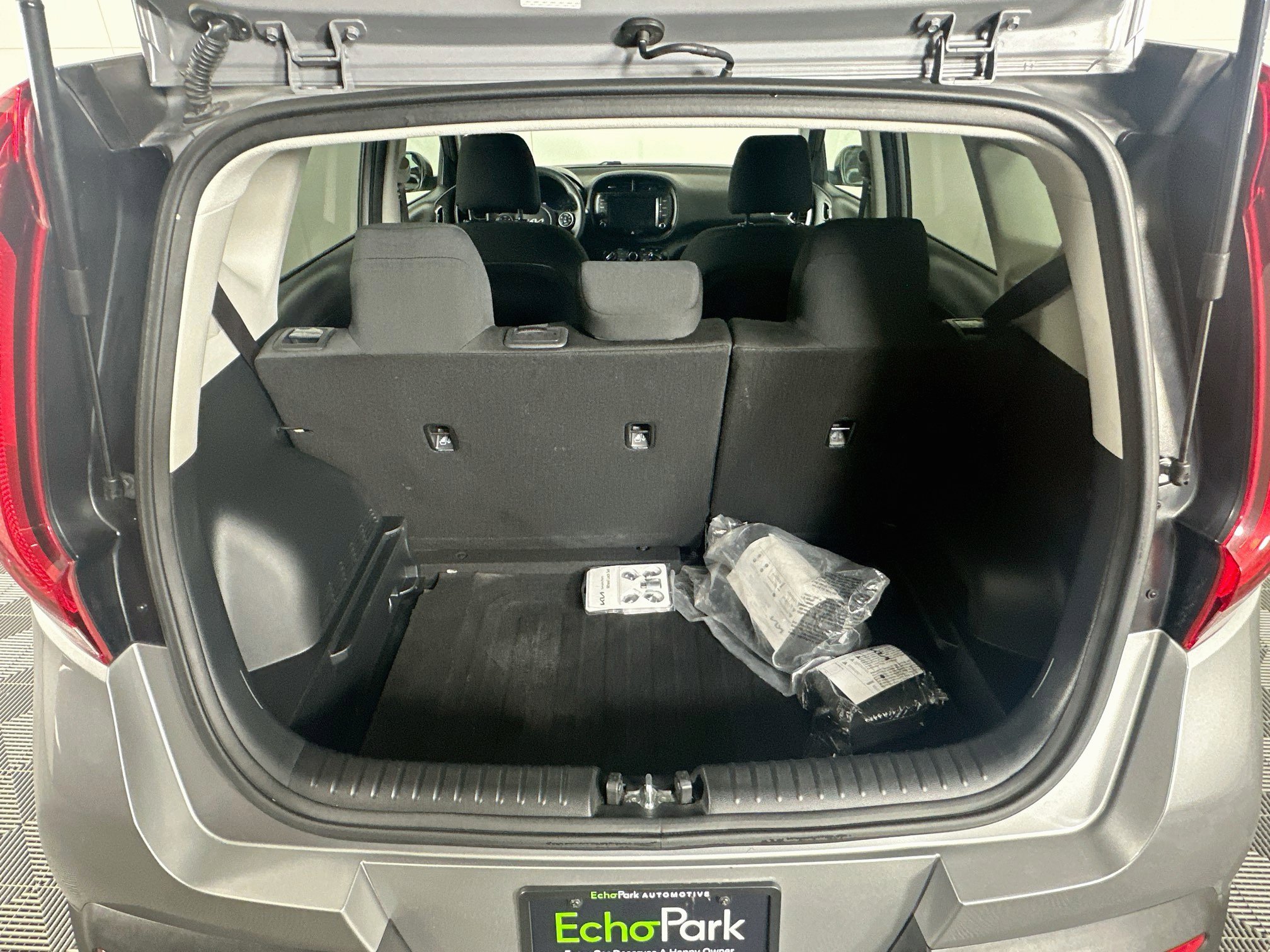 Used 2022 Kia Soul LX FWD image 27