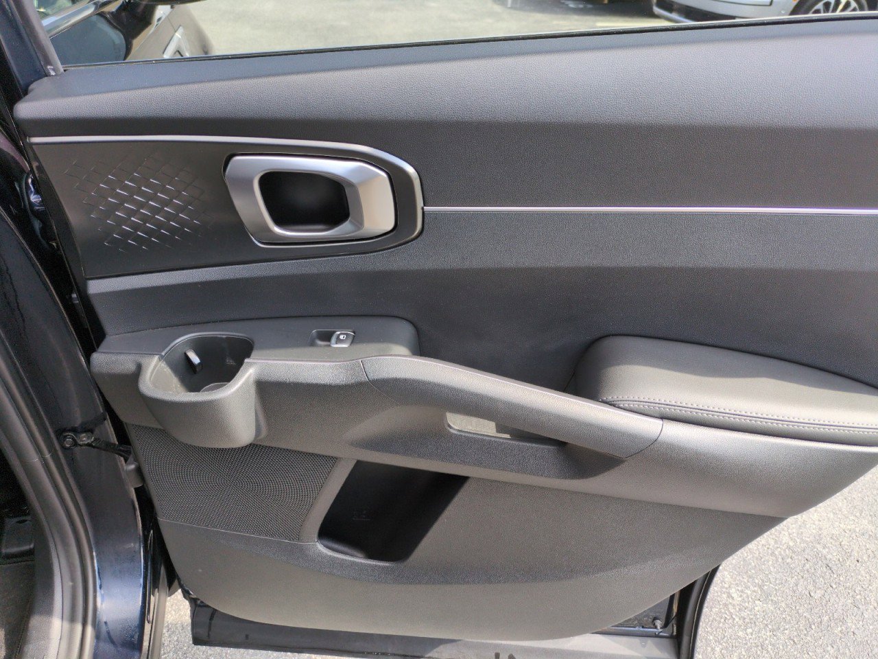 Used 2022 Kia Sorento S FWD image 41