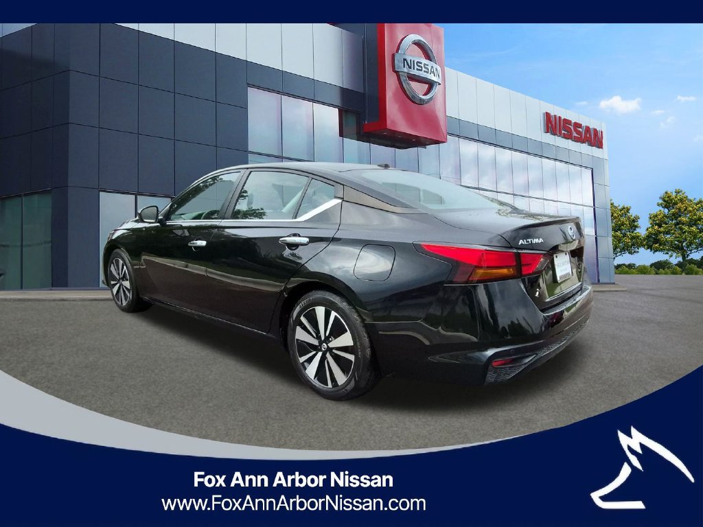 Used 2022 Nissan Altima 2.5 SV FWD image 3