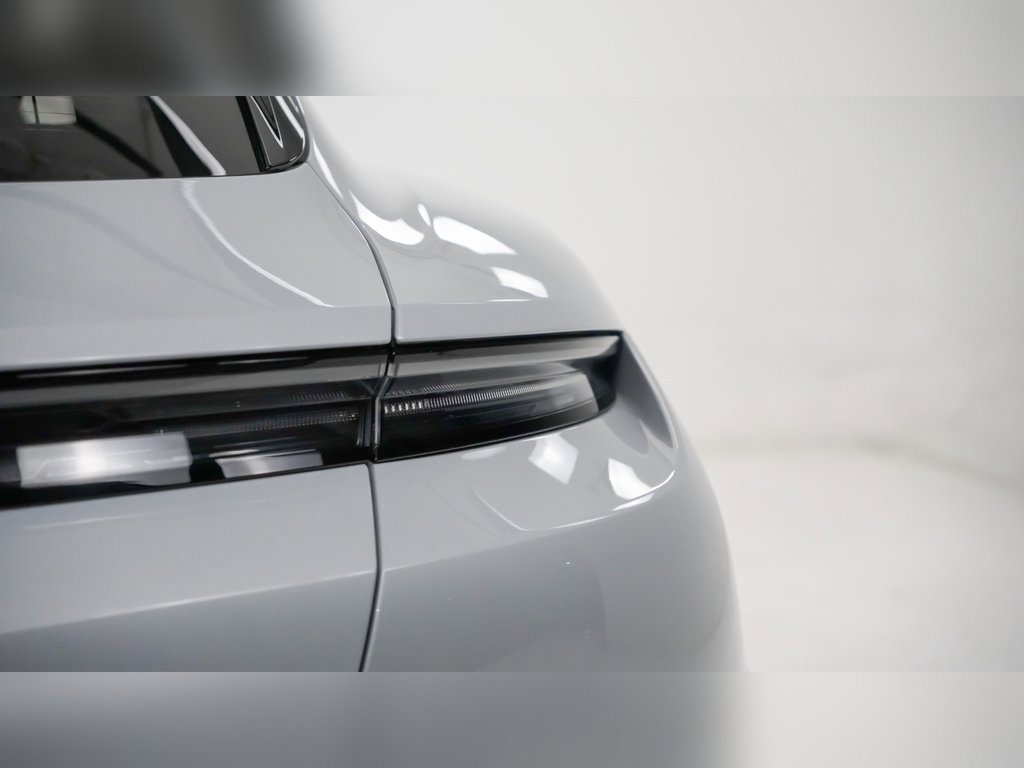 Certified 2025 Porsche Taycan 4S image 12