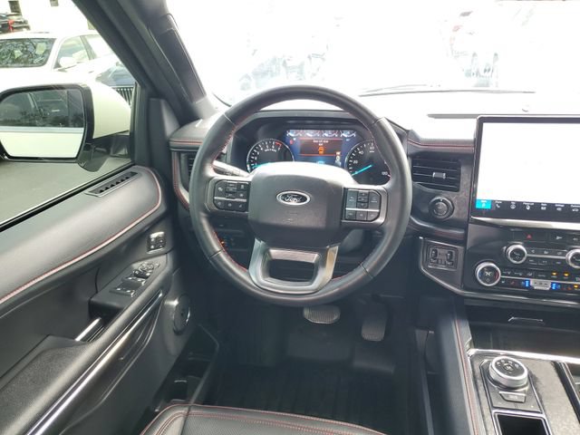 Used 2023 Ford Expedition Limited RWD image 12