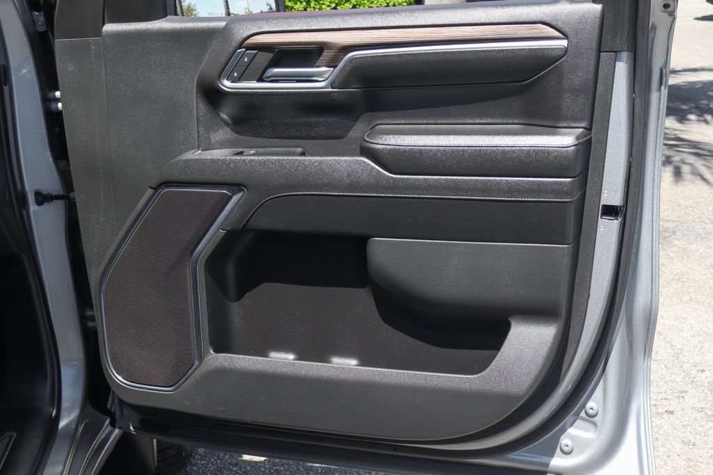 Used 2024 Chevrolet Silverado 1500 LT RWD image 45