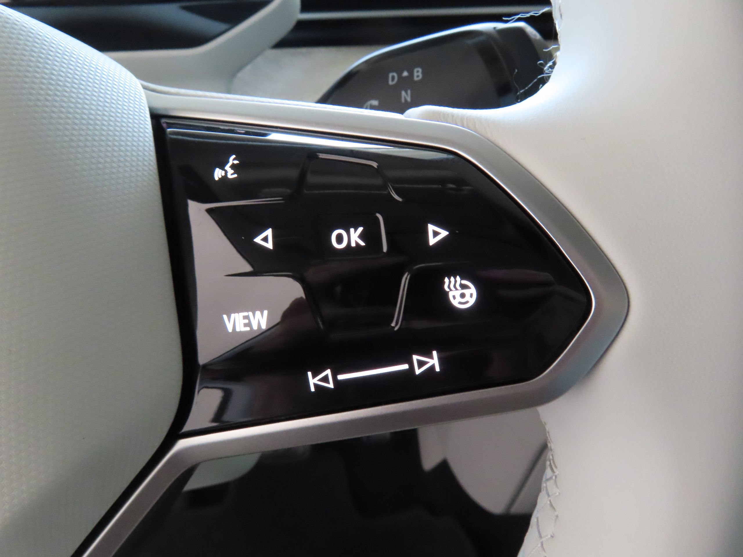 New 2025 Volkswagen ID. Buzz 1st Edition image 15