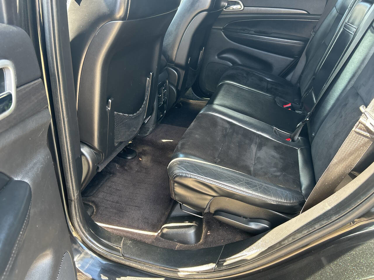 Used 2015 Jeep Grand Cherokee Altitude image 12