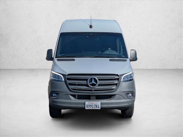 Used 2024 Mercedes-Benz Sprinter 2500 image 2