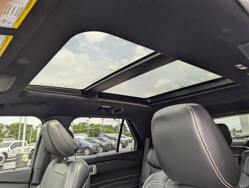 Used 2020 Ford Explorer ST w/ ST Street Pack AWD/4WD image 22