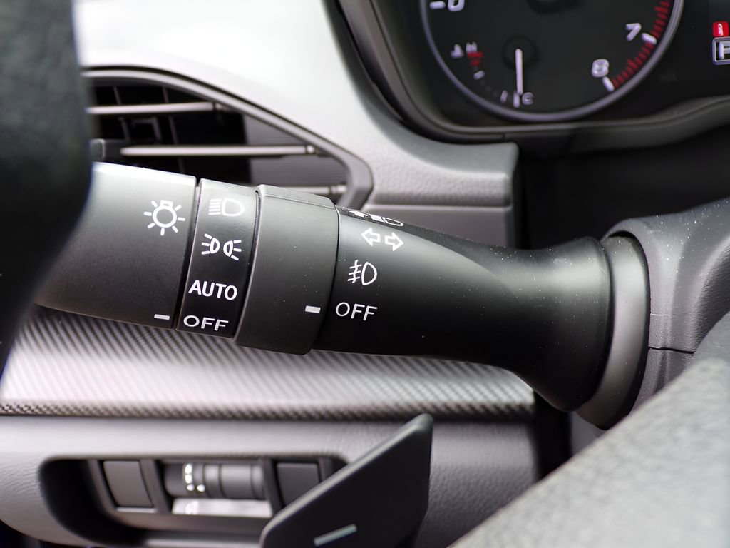 Certified 2025 Subaru Crosstrek 2.0i Premium image 24