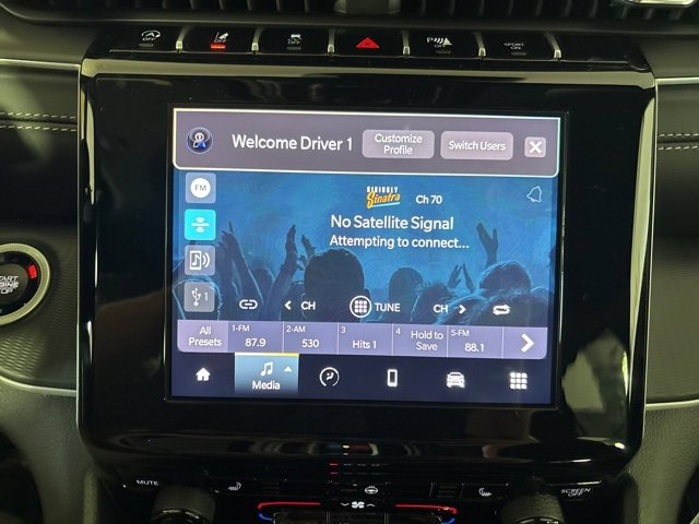 New 2025 Jeep Grand Cherokee Laredo X w/ Luxury Tech Group I image 22