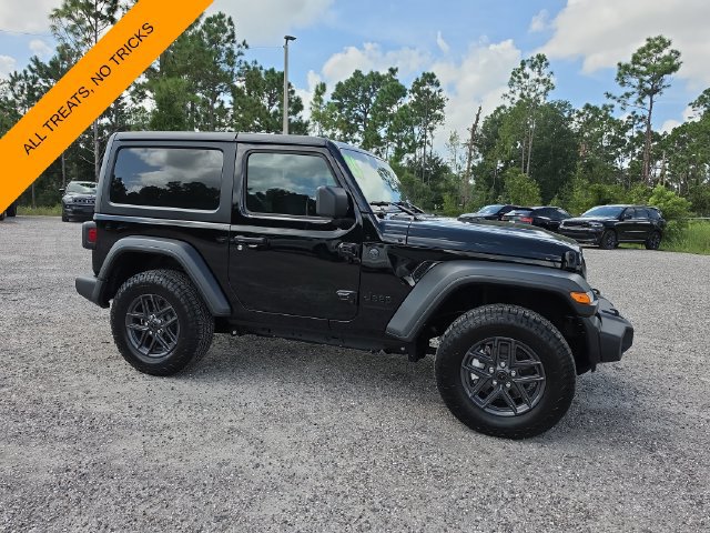 Certified 2025 Jeep Wrangler Sport AWD/4WD image 2