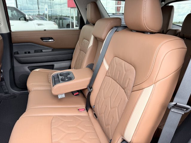New 2026 Nissan Pathfinder Platinum AWD/4WD image 20