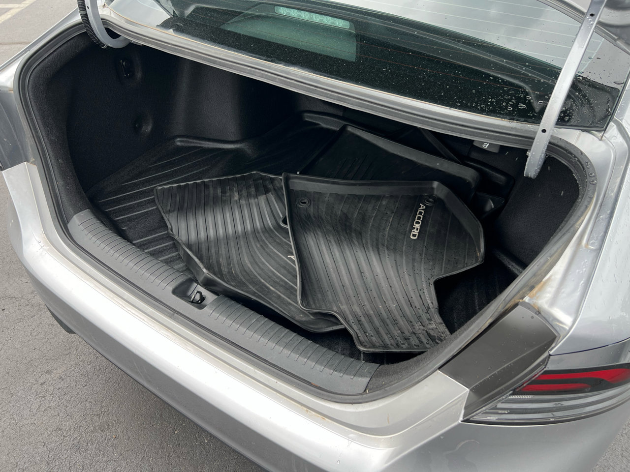 Used 2024 Honda Accord EX image 53