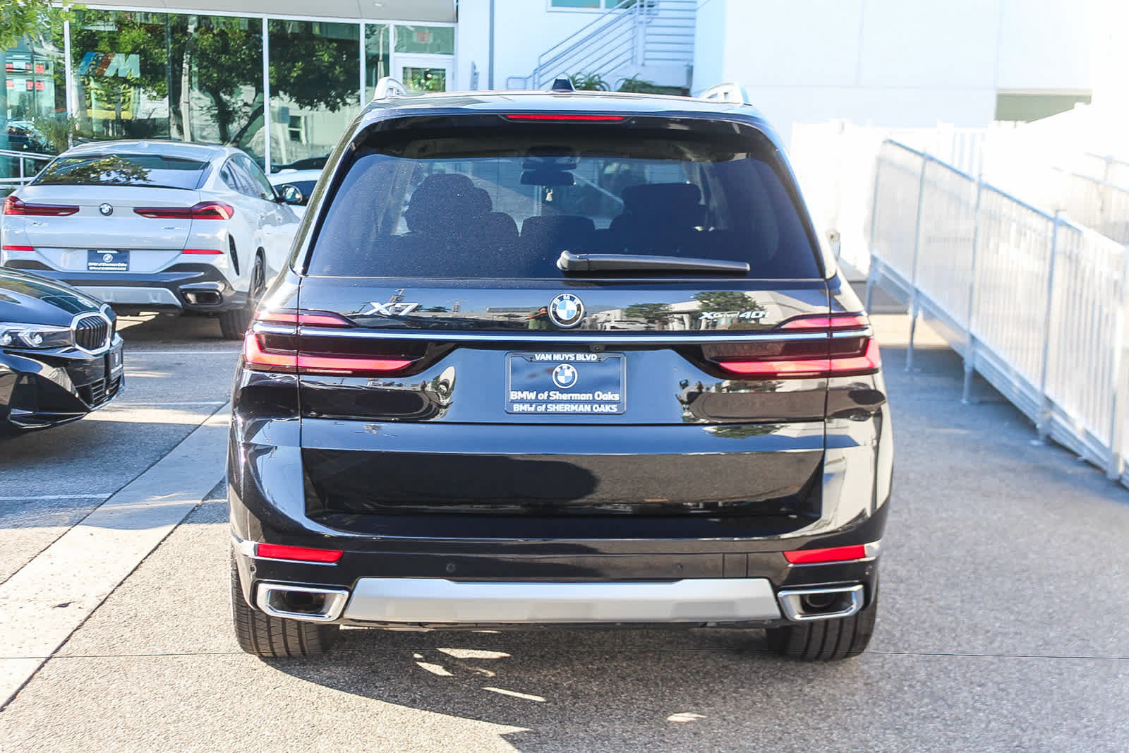 Used 2027 BMW X7 xDrive40i AWD/4WD image 9