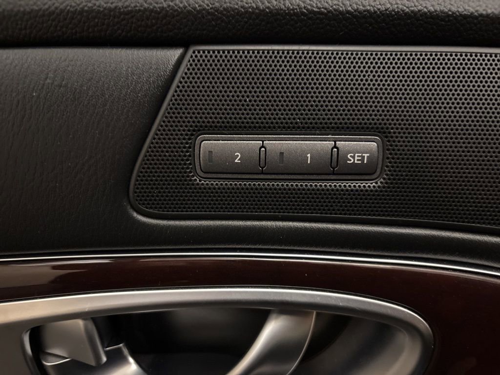 Used 2012 INFINITI M37 x w/ Premium Pkg image 11