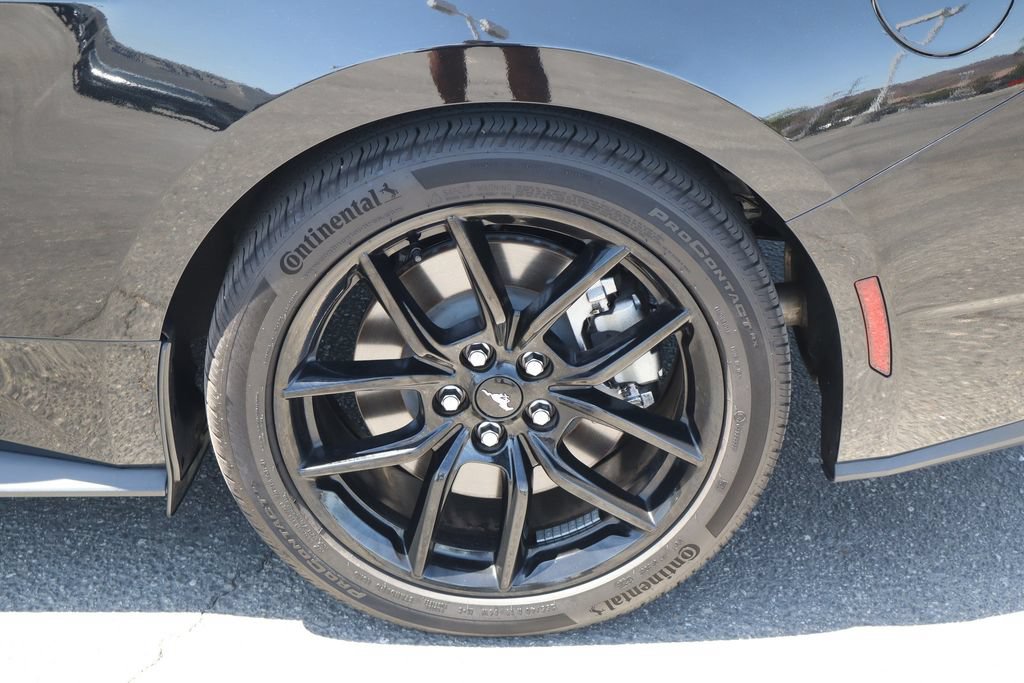 Used 2025 Ford Mustang GT w/ Mustang Nite Pony Package RWD image 12