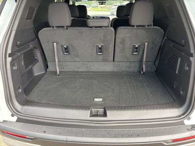 New 2026 Chevrolet Traverse LT w/ Driver Confidence Package image 33