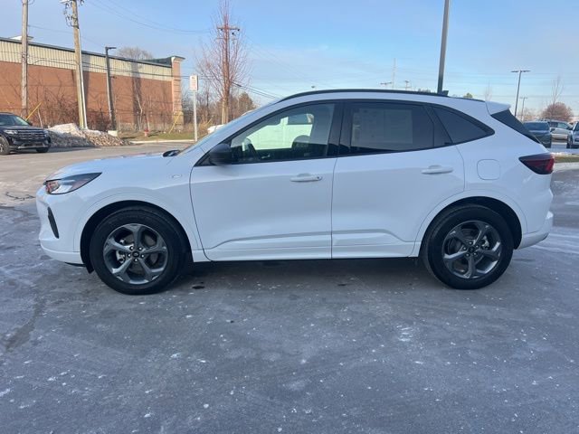 Certified 2023 Ford Escape ST-Line w/ Tech Pack #1 image 8