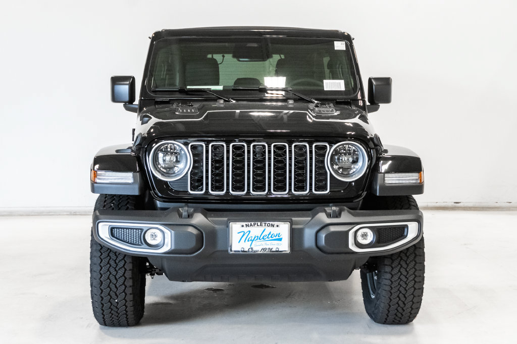 New 2027 Jeep Wrangler Unlimited Sahara AWD/4WD image 5