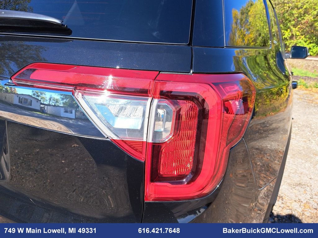 Used 2023 GMC Acadia SLE w/ Driver Convenience Package image 36