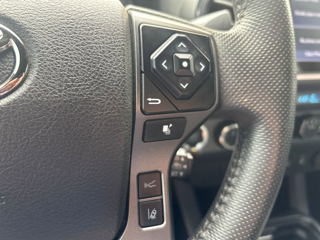 Used 2021 Toyota Tacoma TRD Off-Road image 24