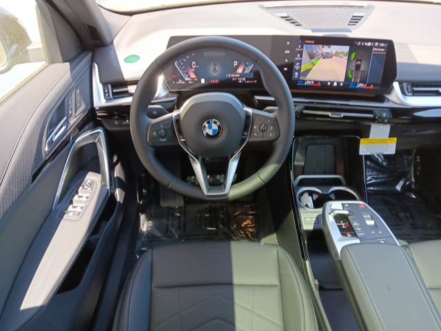 New 2025 BMW X2 xDrive28i w/ Convenience Package image 14