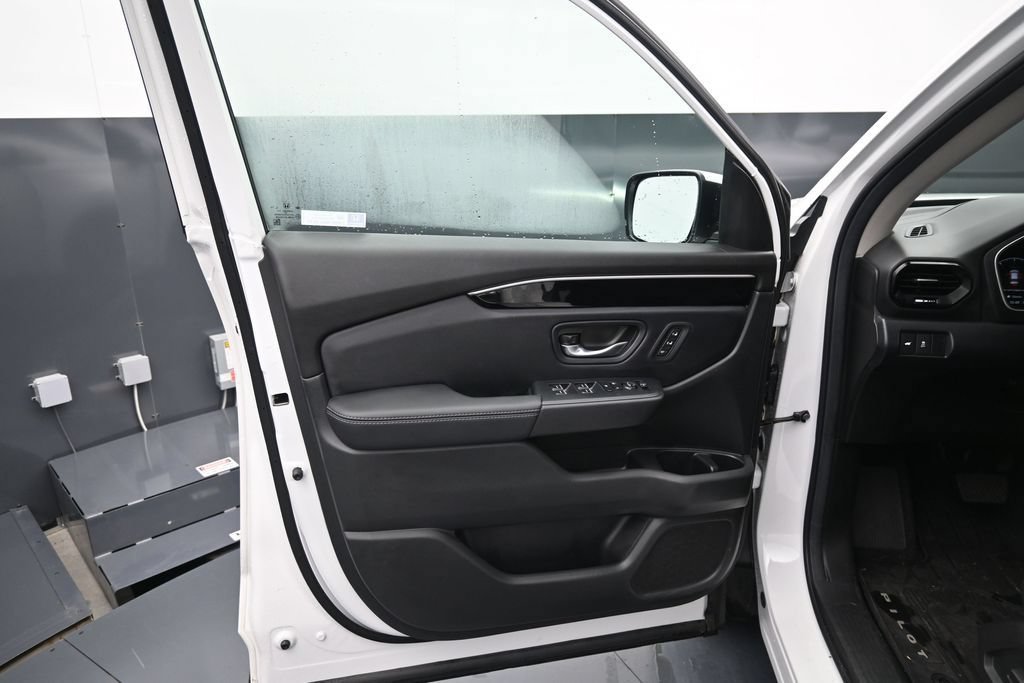 Certified 2025 Honda Pilot EX-L image 20