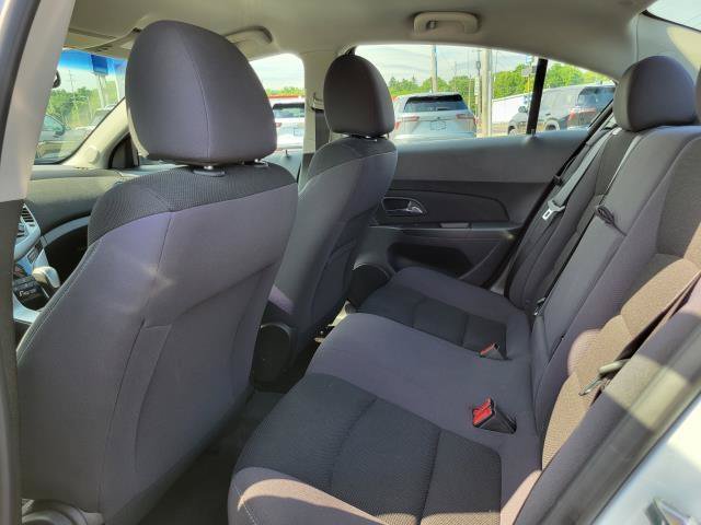 Used 2014 Chevrolet Cruze LT w/ Technology Package FWD image 24
