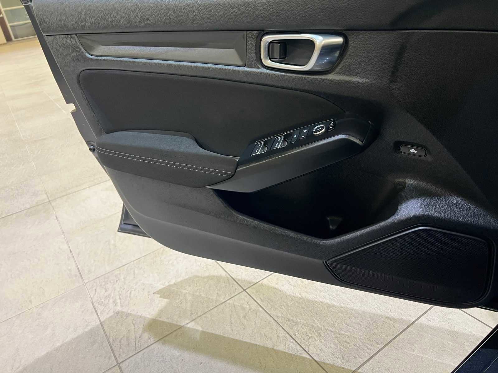 Used 2024 Honda Civic Sport image 17