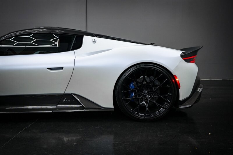Used 2022 Maserati MC20 Coupe RWD image 6