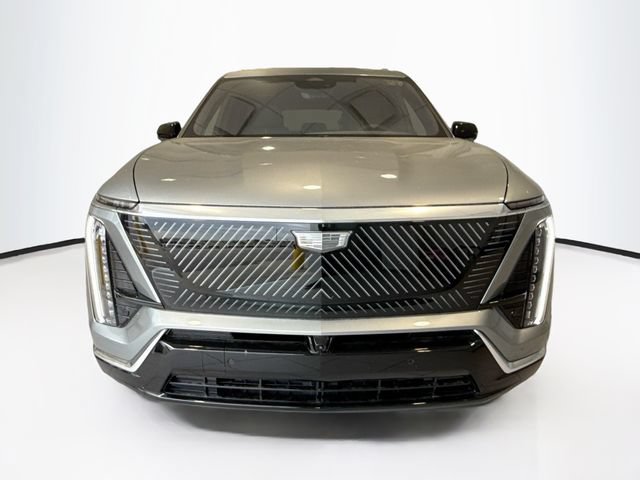 Certified 2026 Cadillac Vistiq Luxury AWD/4WD image 2