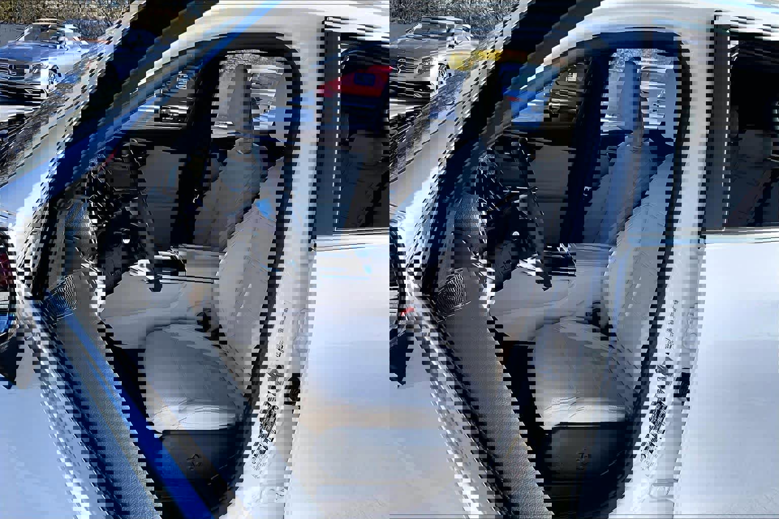 Certified 2025 Mercedes-Benz GLC 300 image 8