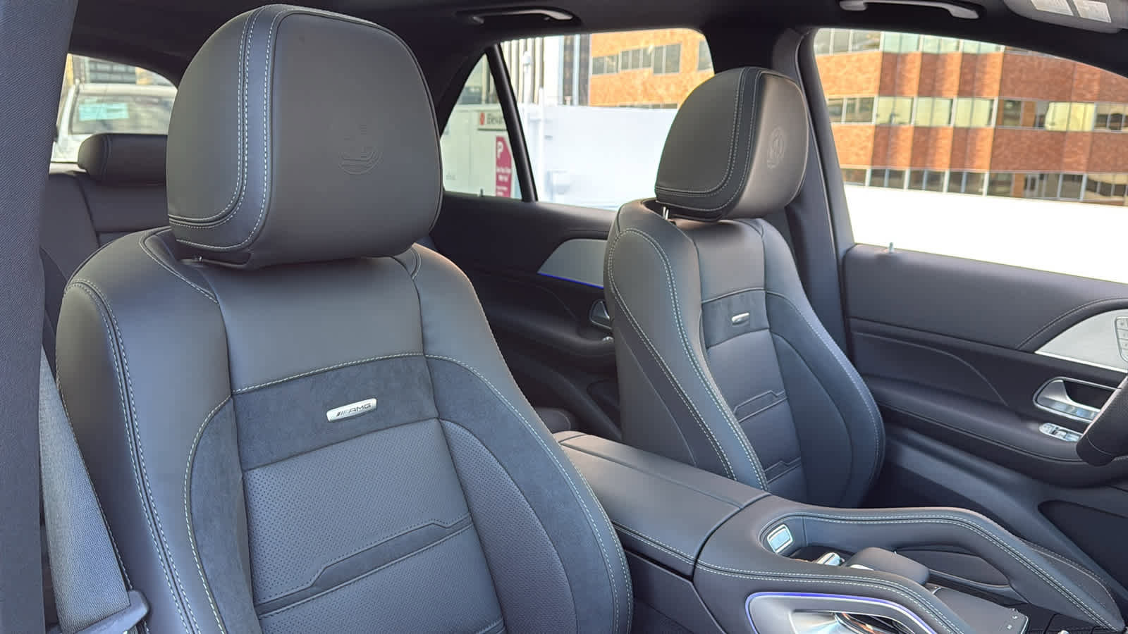 New 2025 Mercedes-Benz GLE 53 AMG AMG GLE 53 image 35