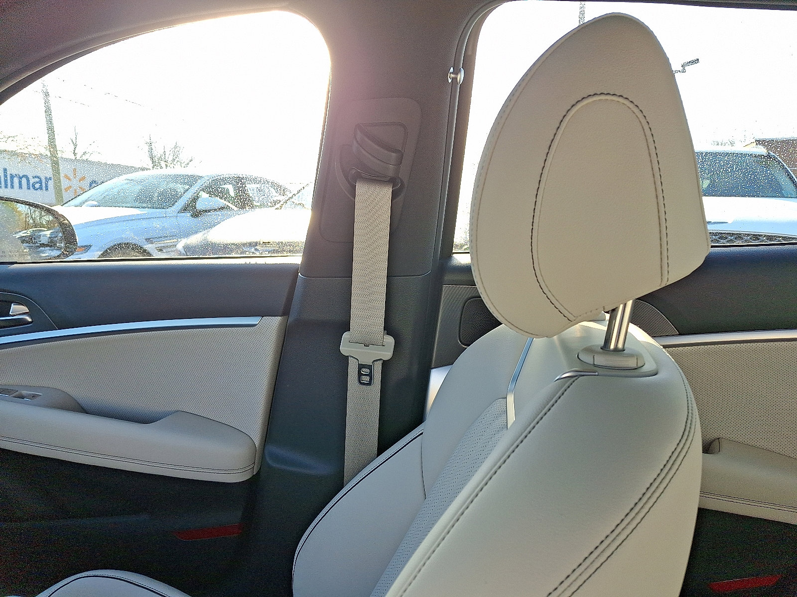 Certified 2024 Genesis G70 3.3T Advanced image 17