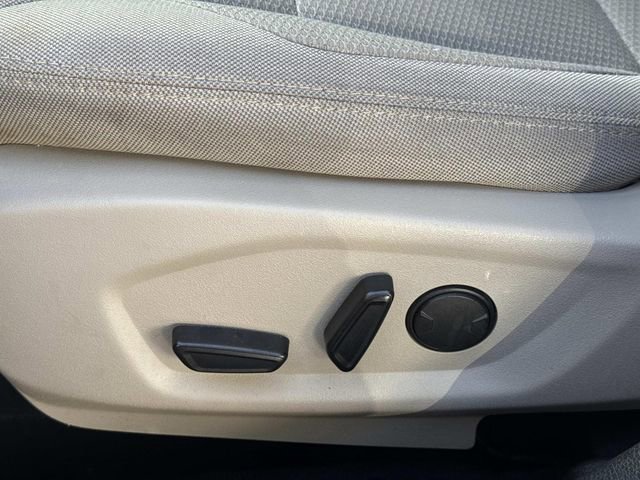 Certified 2019 Ford Explorer XLT image 19