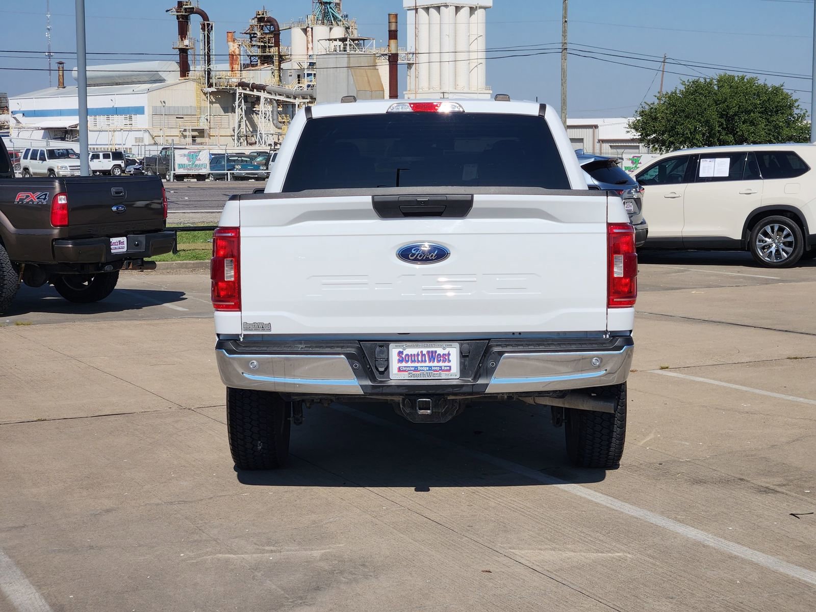 Used 2021 Ford F150 XLT w/ Equipment Group 301A Mid image 9