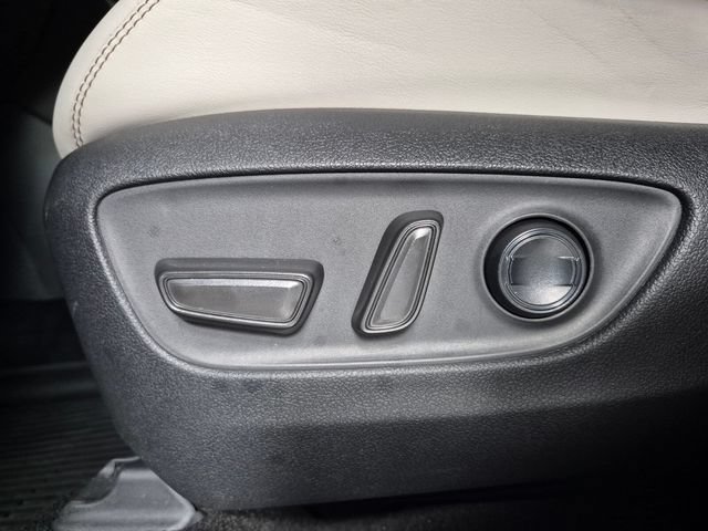 Certified 2021 Toyota RAV4 XLE Premium AWD/4WD image 16
