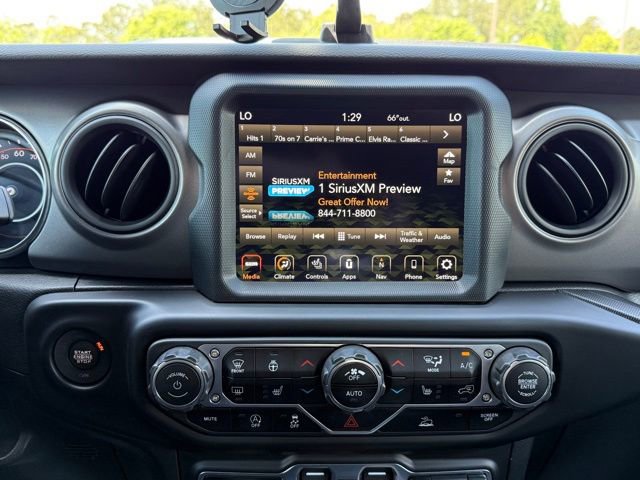 Used 2023 Jeep Wrangler Unlimited Sport w/ Sun And Sound Package AWD/4WD image 19