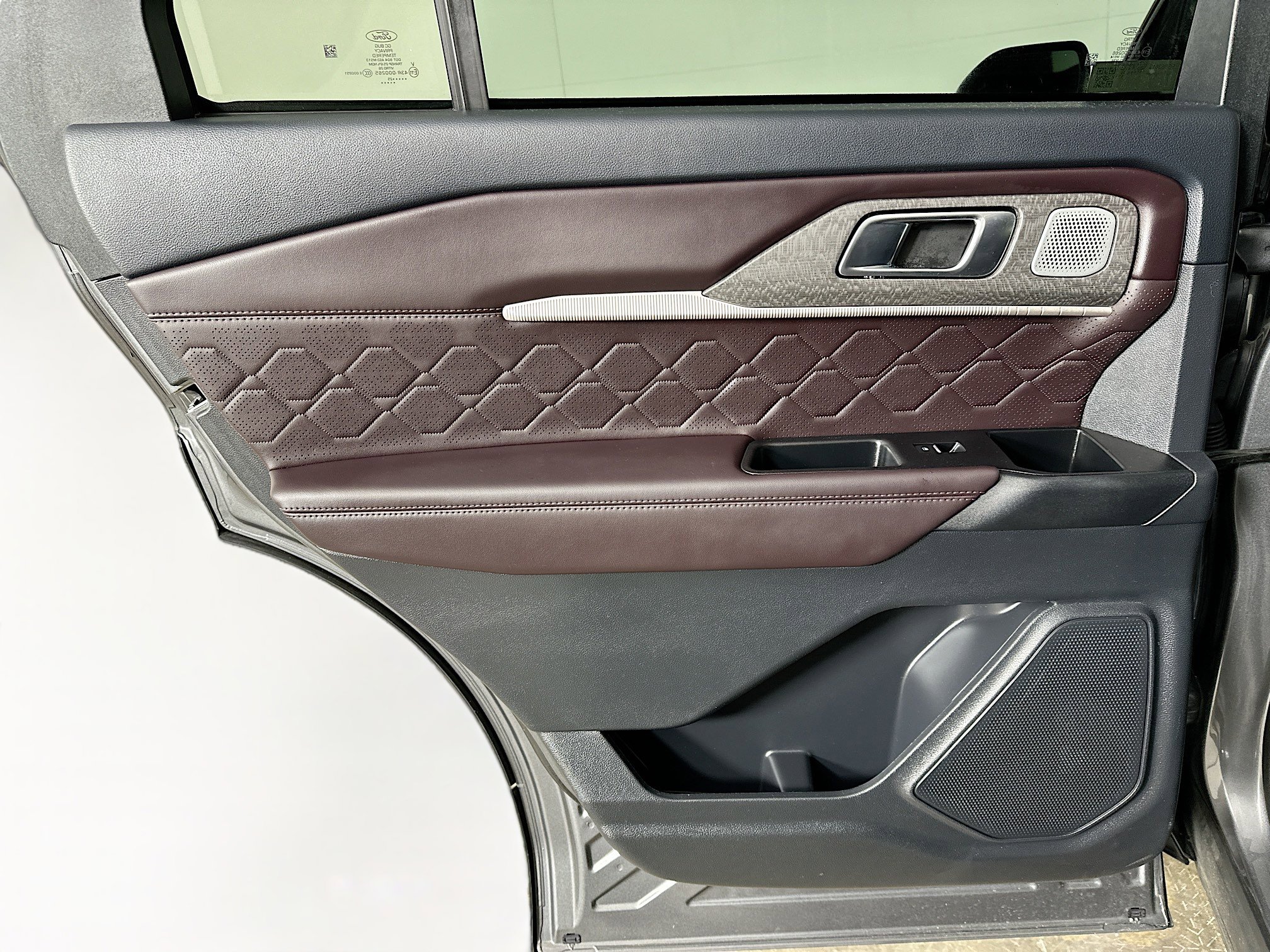 Used 2025 Ford Explorer Platinum w/ LUX Leather Package image 27