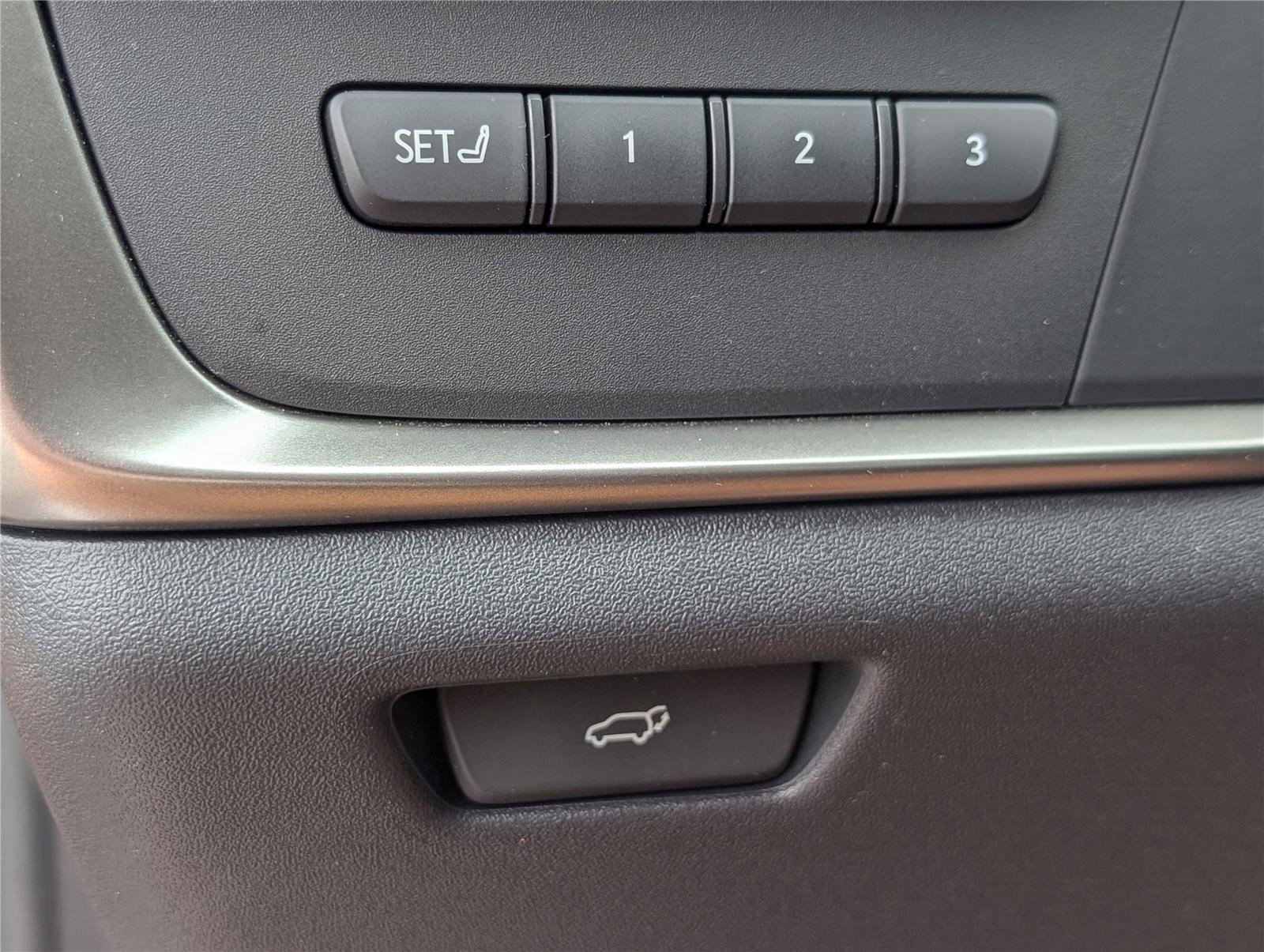 Used 2023 Lexus RZ 450e Premium w/ Technology Package image 22