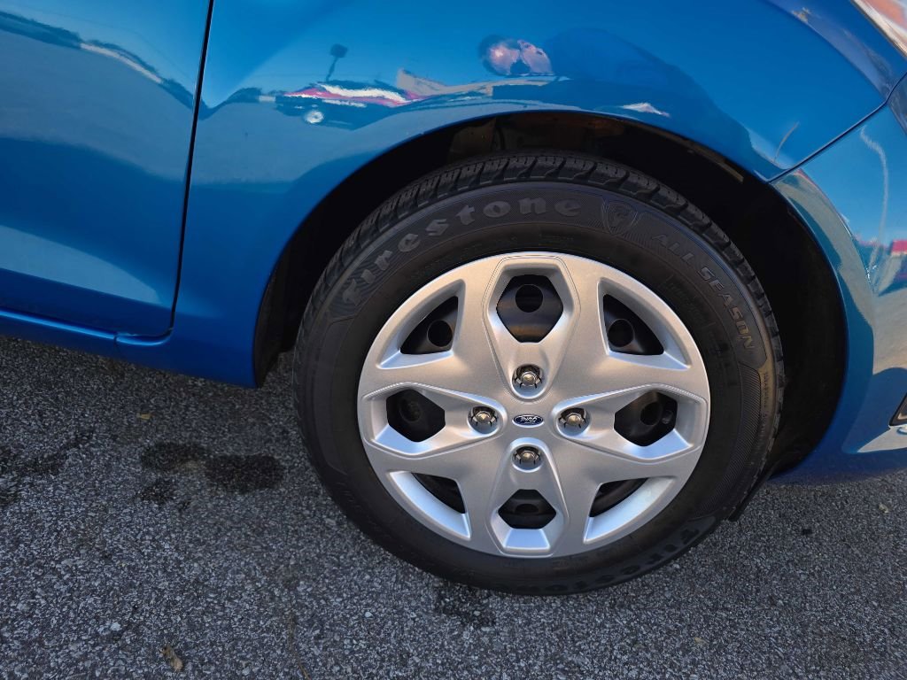 Used 2013 Ford Fiesta SE image 35