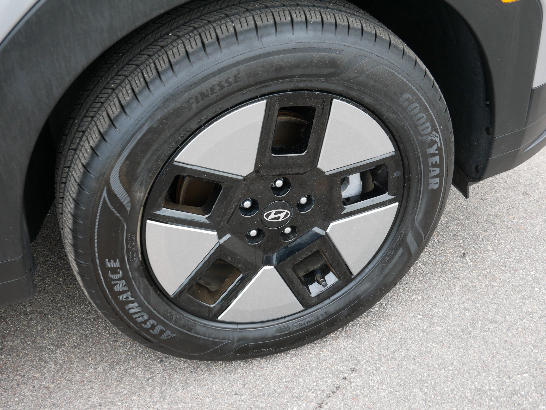 Certified 2026 Hyundai Santa Fe SEL AWD/4WD image 15