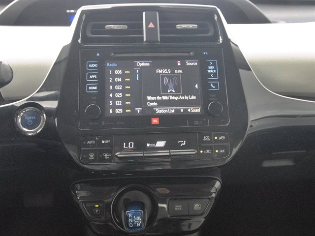 Used 2016 Toyota Prius Four w/ Advanced Technology Package FWD image 21